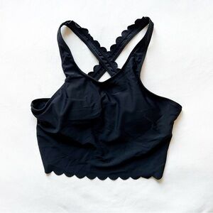 Chic Black Scalloped Bikini Top - Large